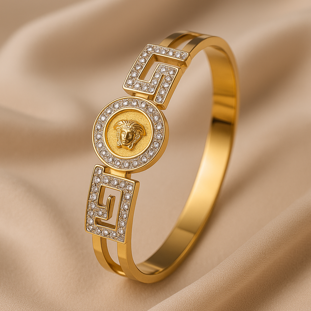 Regal Medusa Bangle – Gold Luxe Edition