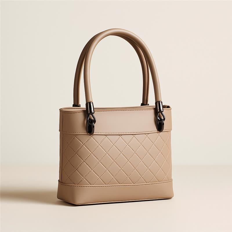 Quilta Luxe Carry-All - Beige