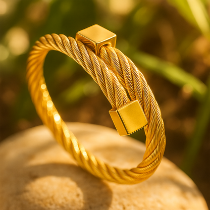 Aurum Cable Twist Cuff Gold