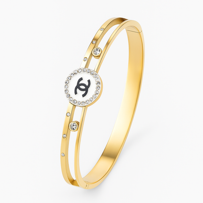 ChicLuxe Emblem Bangle – Gold Edition