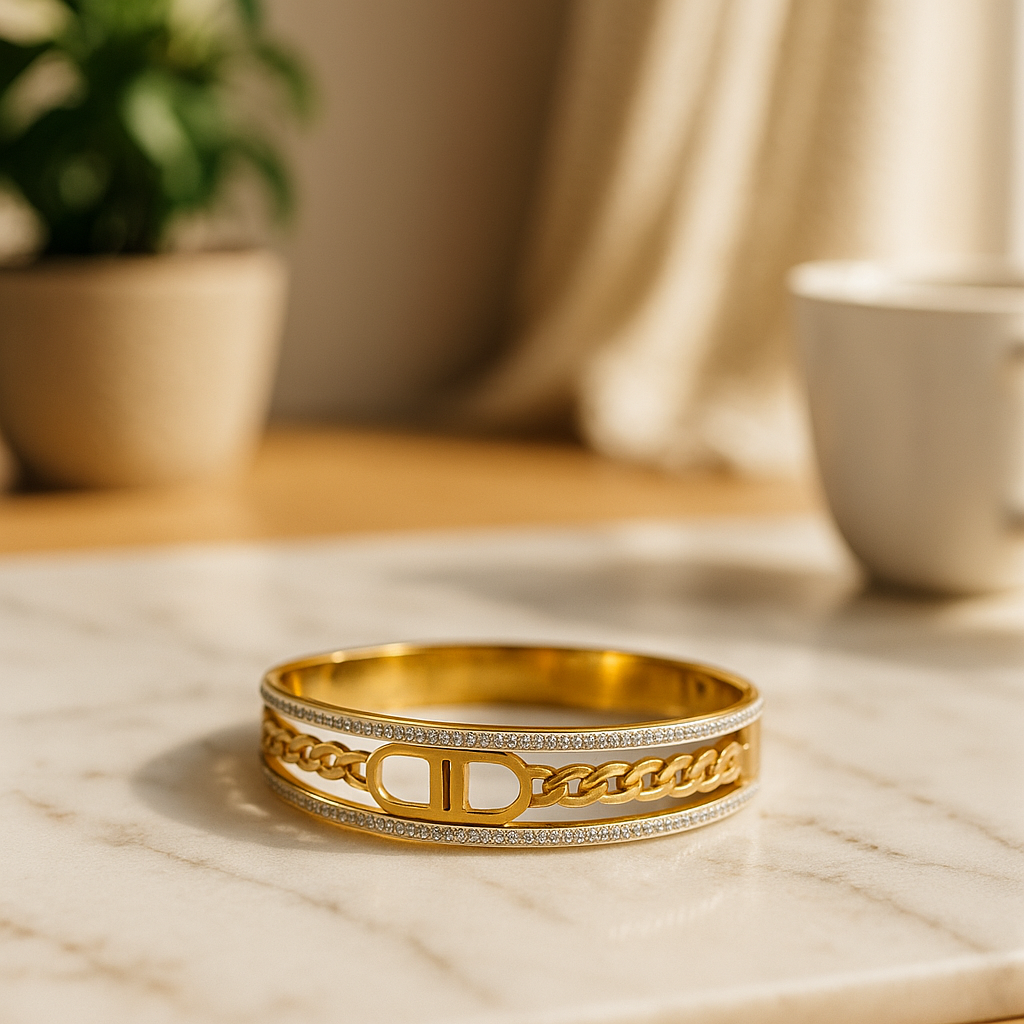Aurum Link Luxe Bangle