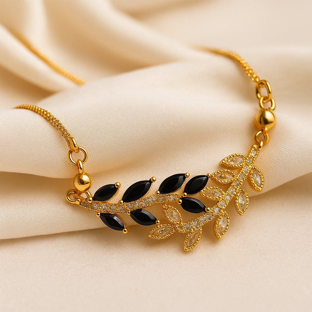 Sapphire Bloom Necklace Gold