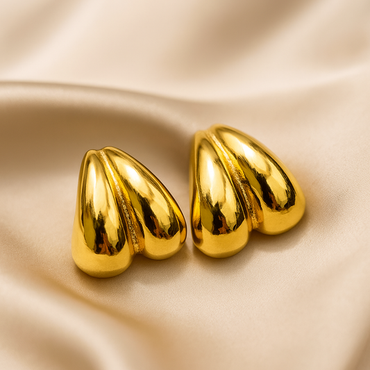 &nbsp;Golden Bliss Heart Stud Earrings
