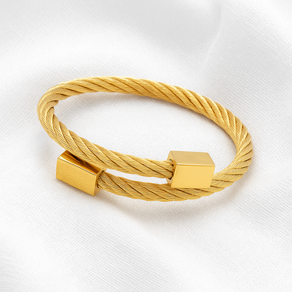 Aurum Cable Twist Cuff Gold