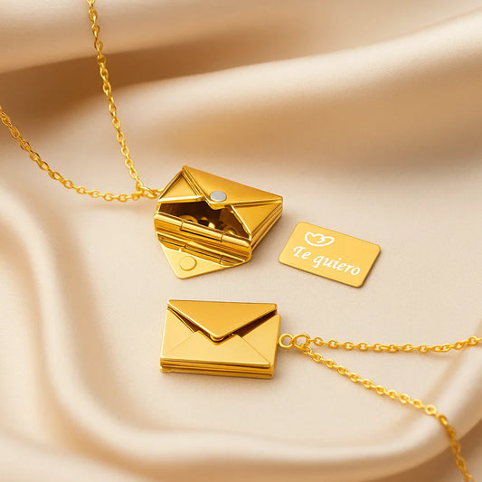 Love Letter Necklace - Te Quiero